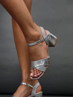 Argent - Sandales à talons larges Linzi Vivian avec bandoulière avant croisée