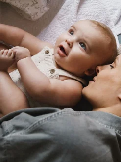 Avoine - The Little Tailor Barboteuse Bébé en tricot 100% coton