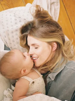 Avoine - The Little Tailor Barboteuse Bébé en tricot 100% coton