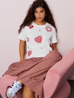 Blanc - Haut à col rond à manches courtes avec ornements en forme de cœur