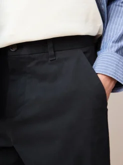 Bleu marine - Coupe fuselée régulière - Pantalon chino stretch