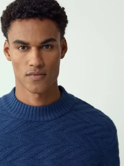 Bleu moyen - Pull à col rond en coton riche à torsades coupe classique