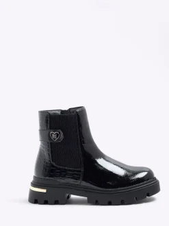 Bottines Chelsea River Island vernies à bride cœur