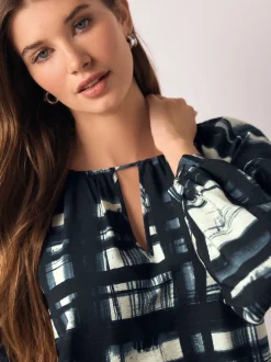 Carreaux bleu marine/écru - Chemisier décontracté à manches longues avec trou de serrure