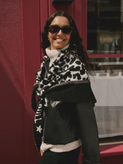 Écharpe douillette triangle Rockett St George