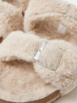 Chaussons Accessorize à boucle duveteuse