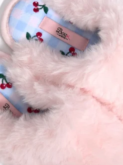 Chaussons mules Boux Avenue en peluche à semelle brodée de cerise