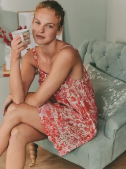 Chemise de nuit Laura Ashley en coton festonné