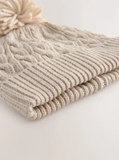 Crème - Bonnet à pompon en maille torsadée