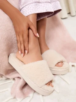 Crème - Lipsy Chaussons de nuit à plateforme en fausse fourrure
