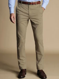 Écru - Ajustement régulier - Chino Charles Tyrwhitt Français Slim Fit Ultimate sans fer