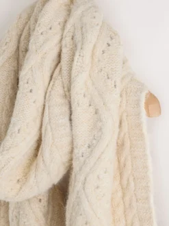 écru - Écharpe douillette en Torsade