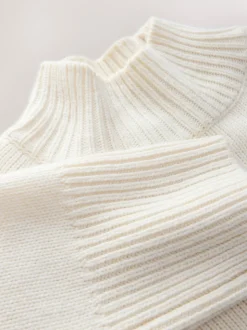 écru - Pull en maille épaisse à col droit avec laine