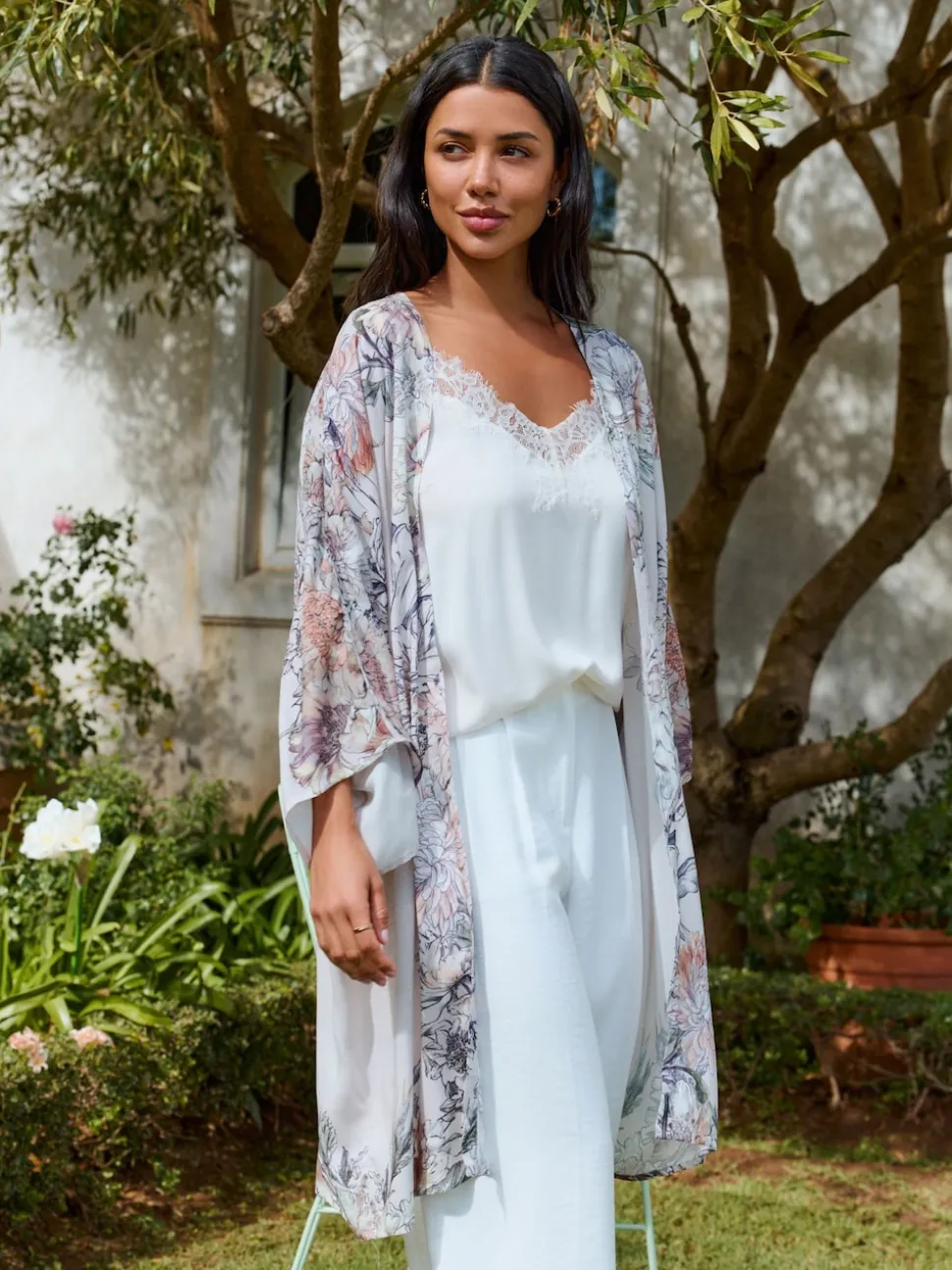 Dahlia vintage - Vêtement de kimono long fleuri vintage