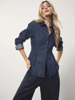 Délavage bleu - Chemise en denim ajustée à manches longues à taille cintrée