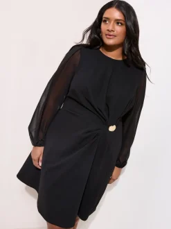 Friends Like These robe courte transparente à manches longues avec détail quincaillerie