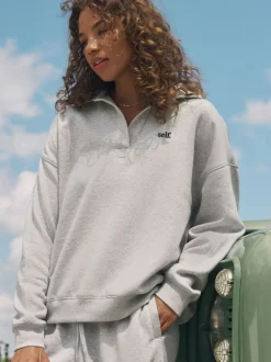 Gris - soi-même. Sweat de rugby