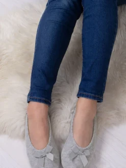 Gris - Totes Isotoner Terry Ballet chaussons à nœud