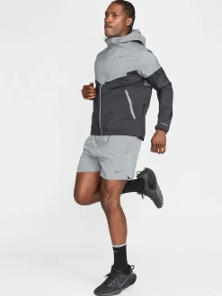 Gris fumé - Nike Short de course Challenger Dri-FIT 5 pouces 2-en-1