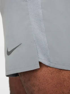 Gris fumé - Nike Short de course Challenger Dri-FIT 5 pouces 2-en-1