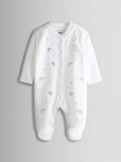 Jojo Maman Bébé Combinaison de nuit brodée Born In 2026