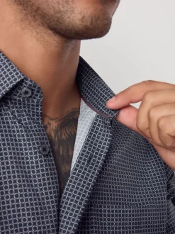 Lien noir/or - Chemise à manches longues et imprimés