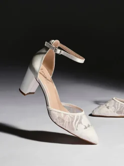 Linzi talons de cour en dentelle florale Essence