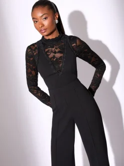 Lipsy Combinaison à manches longues en dentelle à col montant