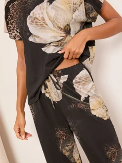 Lipsy pyjama en jersey haut et pantalon à manches courtes