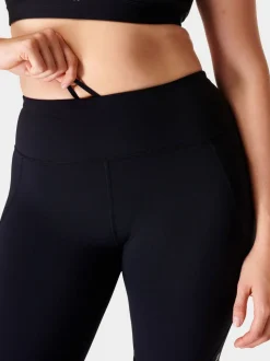 Lumière noire - Sweaty Betty Power 9