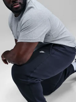 Marine d'Obsidienne - Pantalon de jogging Nike Club en polaire