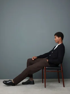 Marron - Ajustement droit - Chinos en coton brossé élégant TENCEL™ Lyocell Blend avec ceintures