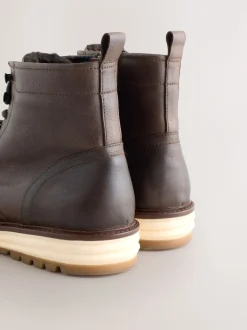 Marron - Grandes bottes en cuir à bout tablier