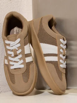 Marron café - Baskets de sport Friends Like These à lacets rétro à semelle en gomme