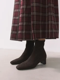 Marron chocolat - Bottes chaussettes à talon bloc et bout ciselé