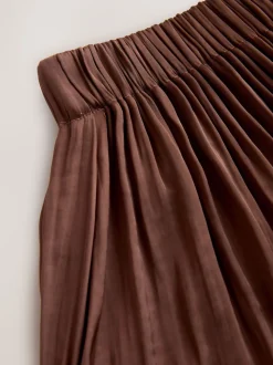 Marron chocolat - Jupe maxi plissée en satin