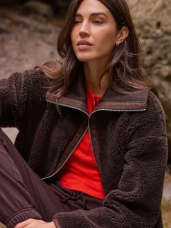 Marron chocolat - Polaire zippée en peau de mouton avec col côtelé