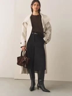 Marron chocolat - Sac à bandoulière avec breloque fleur en daim