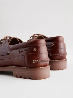 Marron fauve - Chaussures bateau en cuir à semelle crantée
