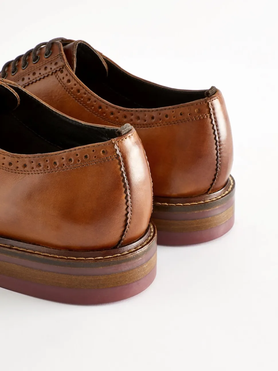 Marron fauve - Coupe classique - Chaussures Brogues épaisses à semelle contrastante en cuir
