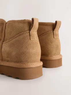 Marron fauve en daim - Bottes en fausse fourrure déperlantes
