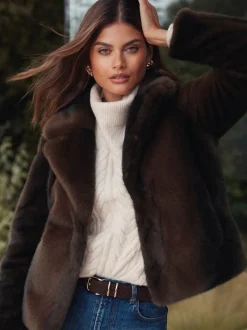 Marron mink - Manteau Lipsy court à col