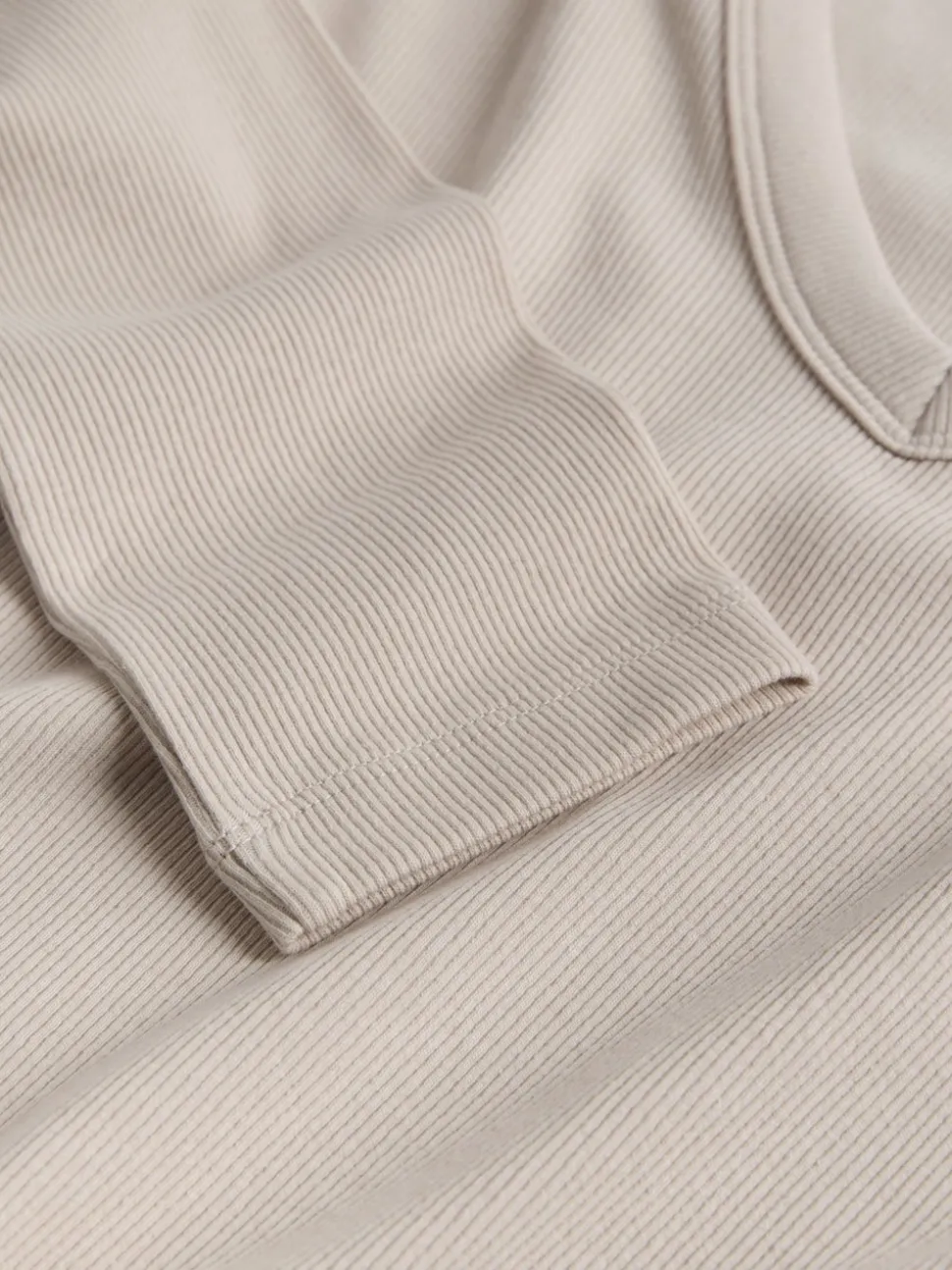 Multicolore - The Set lot de 5 t-shirts côtelés à col en V et manches longues