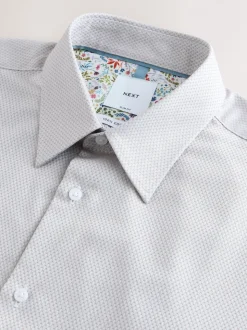 neutre - Ajustement régulier - Chemise habillée texturée à manches longues avec bordure