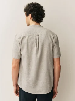 neutre - Col grand-père. - Chemise à manches courtes en lin et coton mélangés
