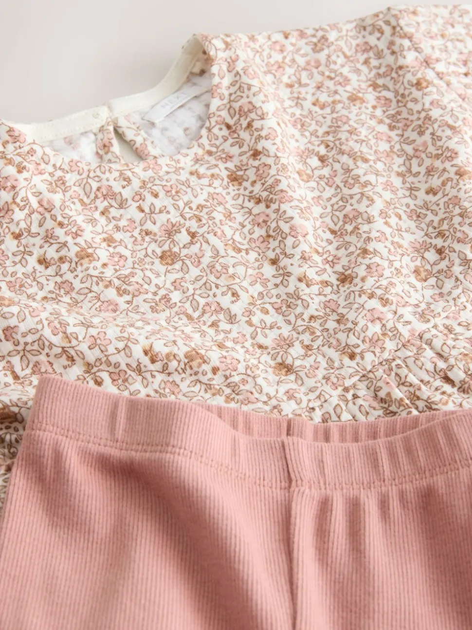 Neutre Ditsy Fleuri - Ensemble chemisier et legging à manches longues (3mois-7ans)