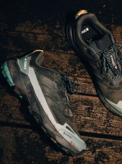 Noir - adidas Baskets de randonnée Terrex Skychaser AX5 GORE-TEX