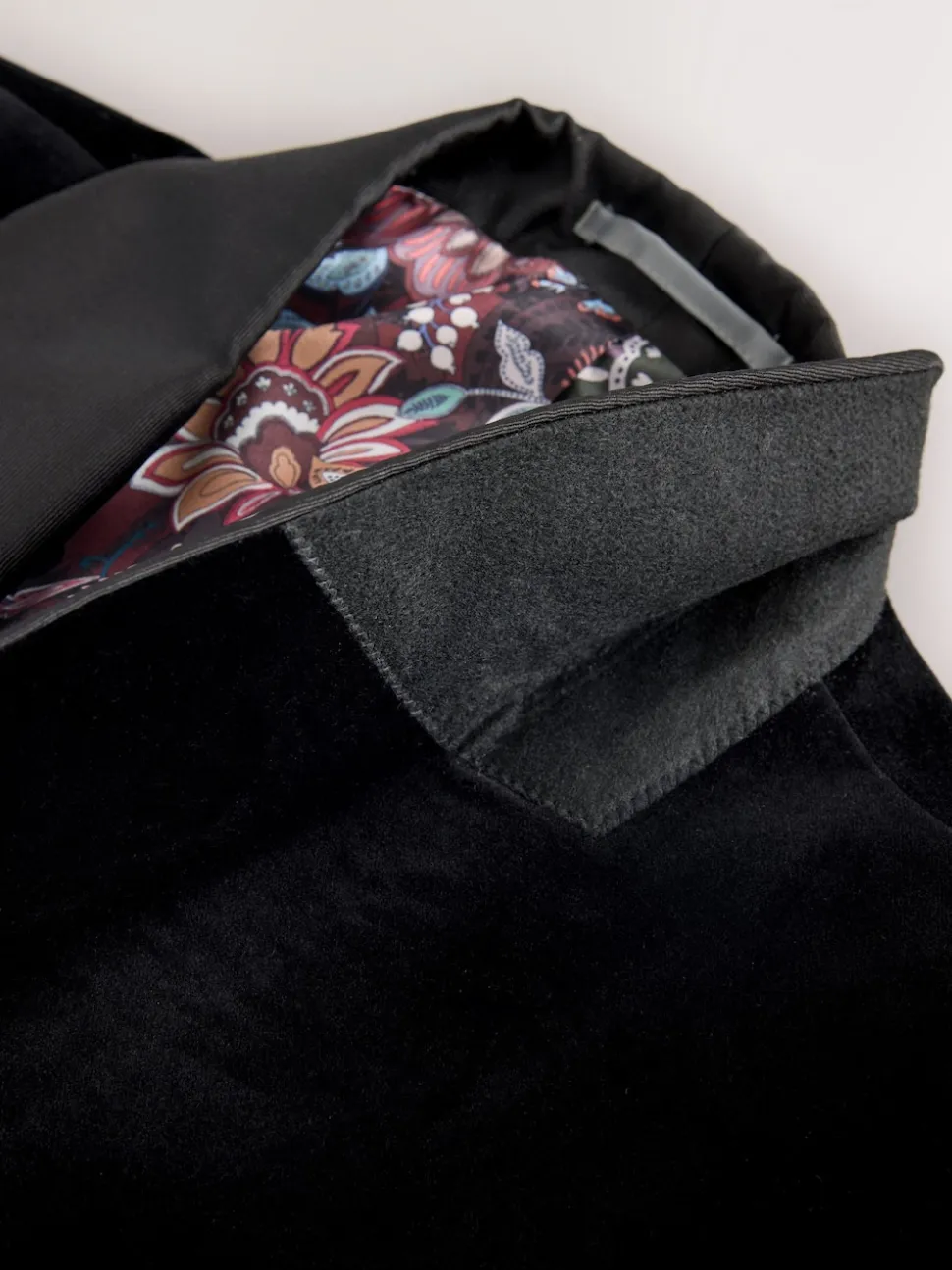 Noir - Ajustement régulier - Blazer Signature Pontoglio en velours italien avec revers châle