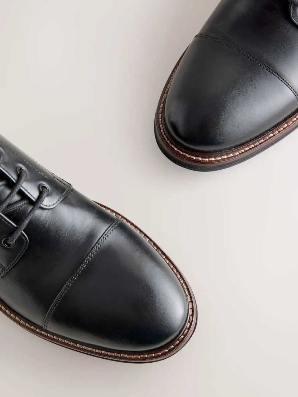 Noir - Bottes en cuir à bout renforcé