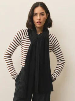 Noir - Écharpe en maille côtelée